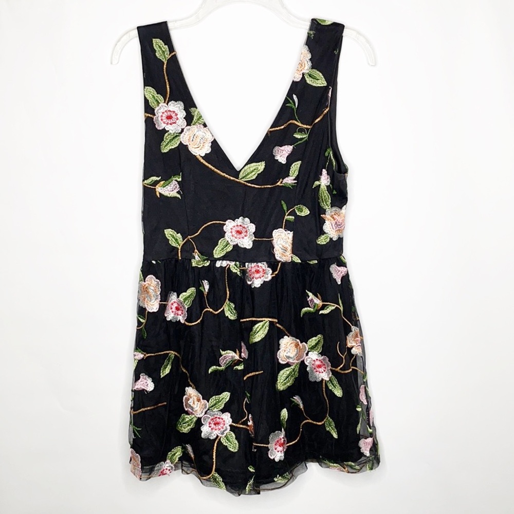 Urban Outfitters Embroidered Mesh Romper (M) - Picture 7 of 9